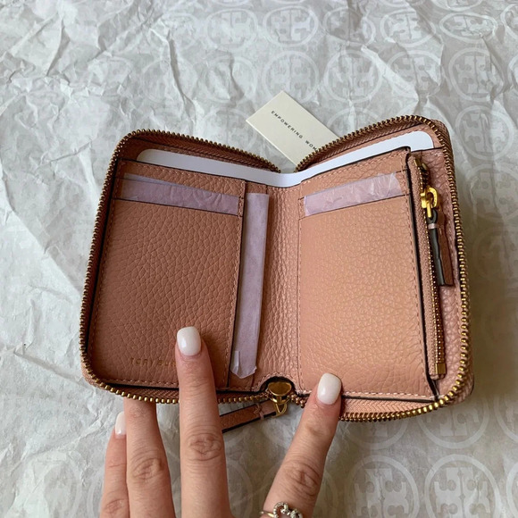 Tory Burch Britten Medium Wallet Pink Moon Gold - Picture 4 of 9